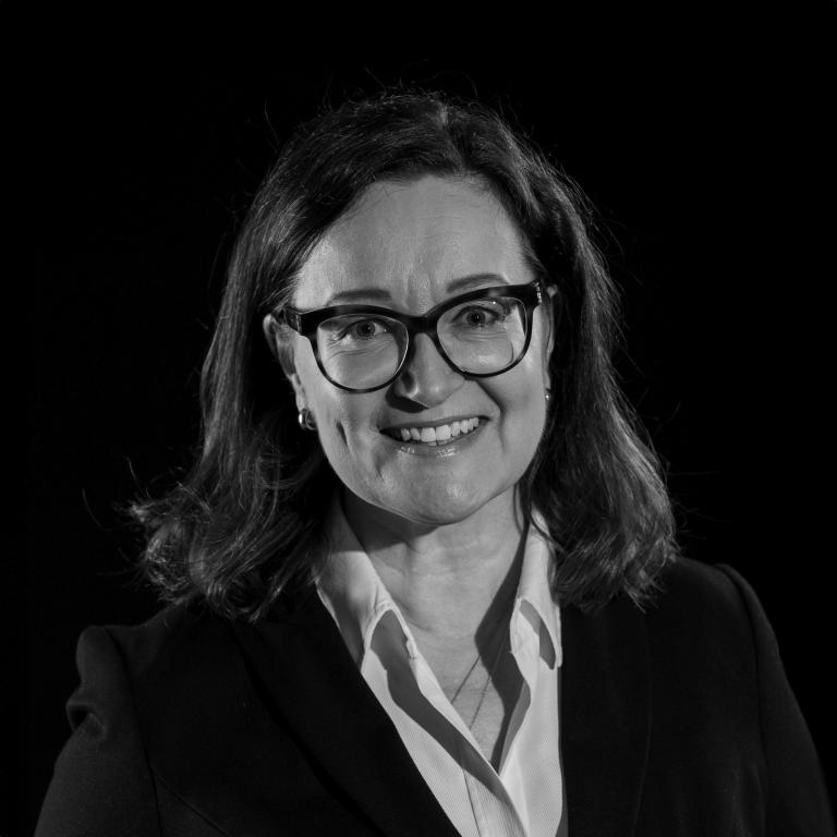 Prof. Britta Wiemer Prof. Britta Wiemer